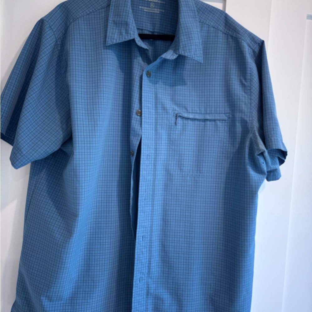 Eddie Bauer Men's Blue Plaid Button Down Shirt